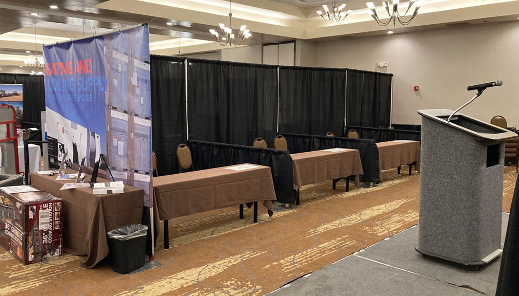 8'-Banjo-Drape-In-Trade-Show-for-Rent